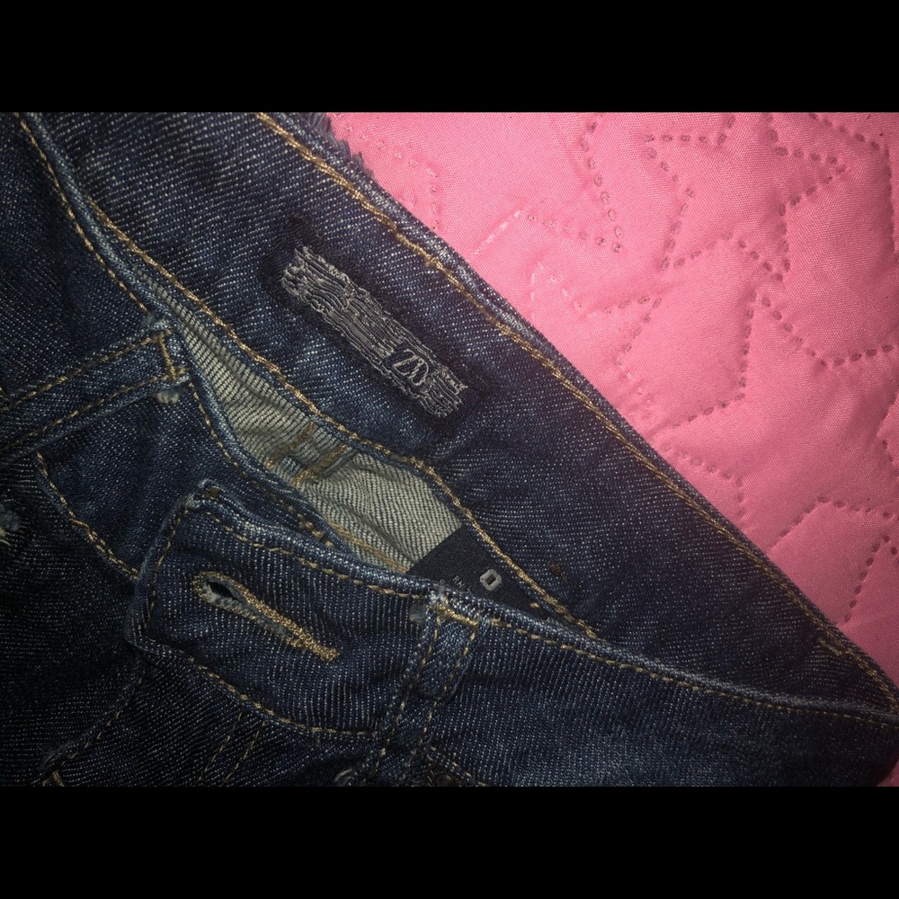 Shorts - Picture 3 of 4